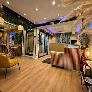 Nation Montmartre Hotel Paris