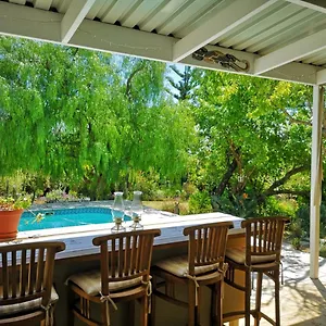 Almond Bed & Breakfast